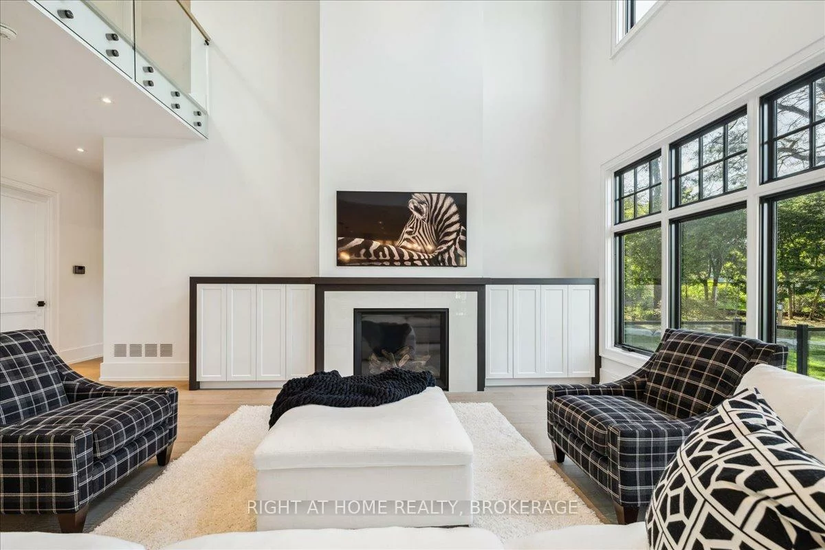 1253, Crawford, 1011 - MO Morrison, Oakville