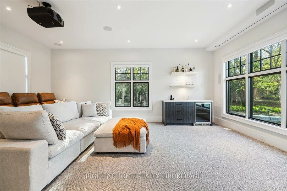 1253, Crawford, 1011 - MO Morrison, Oakville