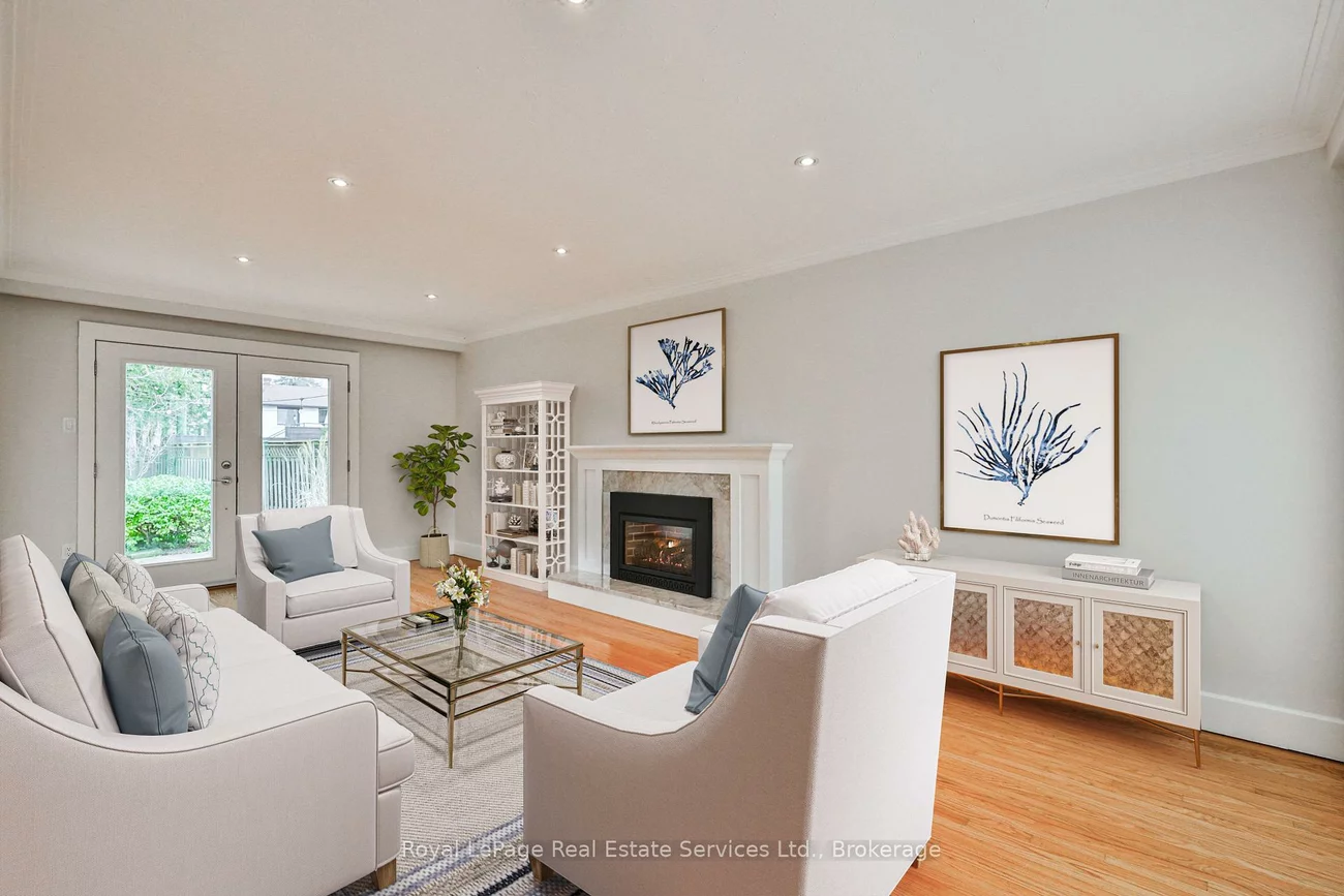 196, Sabel, 1001 - BR Bronte, Oakville