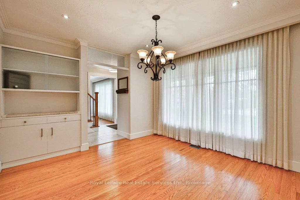 196, Sabel, 1001 - BR Bronte, Oakville