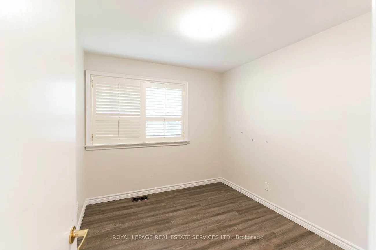 365, Sandhurst, 1020 - WO West, Oakville