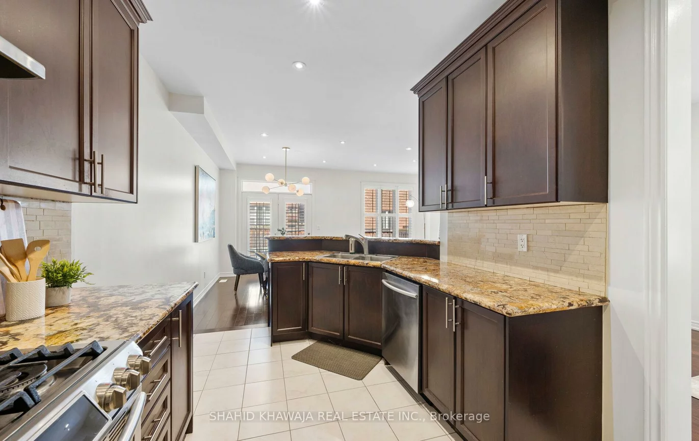 3049, Isaac, 1008 - GO Glenorchy, Oakville