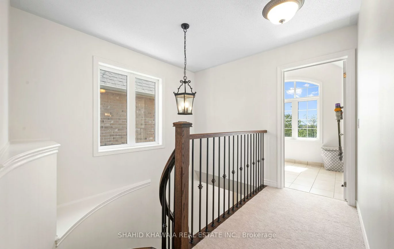 3049, Isaac, 1008 - GO Glenorchy, Oakville