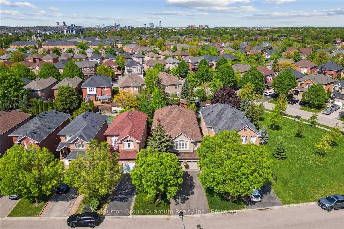 2477, Longridge, 1015 - RO River Oaks, Oakville