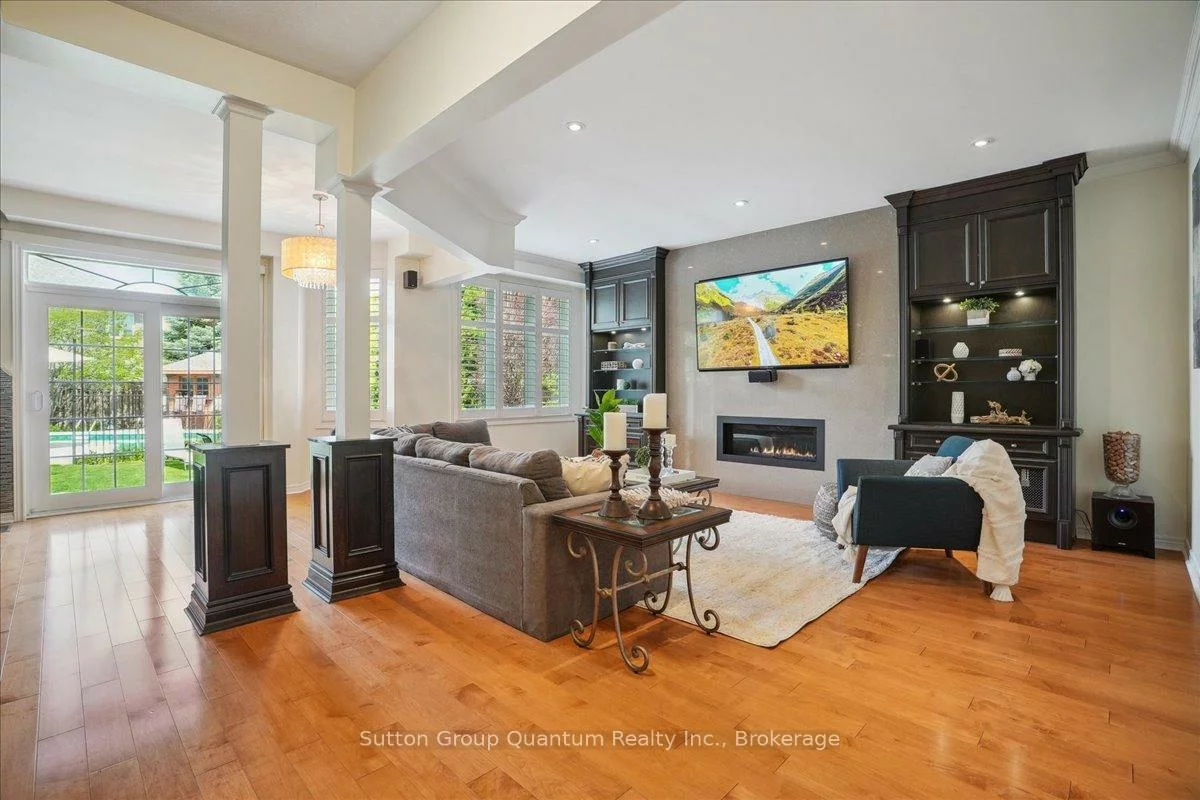 2477, Longridge, 1015 - RO River Oaks, Oakville