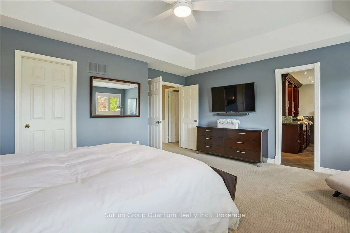 2477, Longridge, 1015 - RO River Oaks, Oakville
