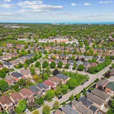 2477, Longridge, 1015 - RO River Oaks, Oakville