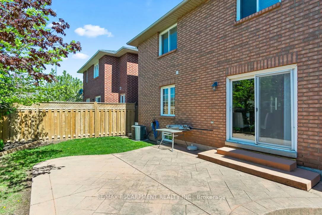 2160, Peachtree, 1019 - WM Westmount, Oakville
