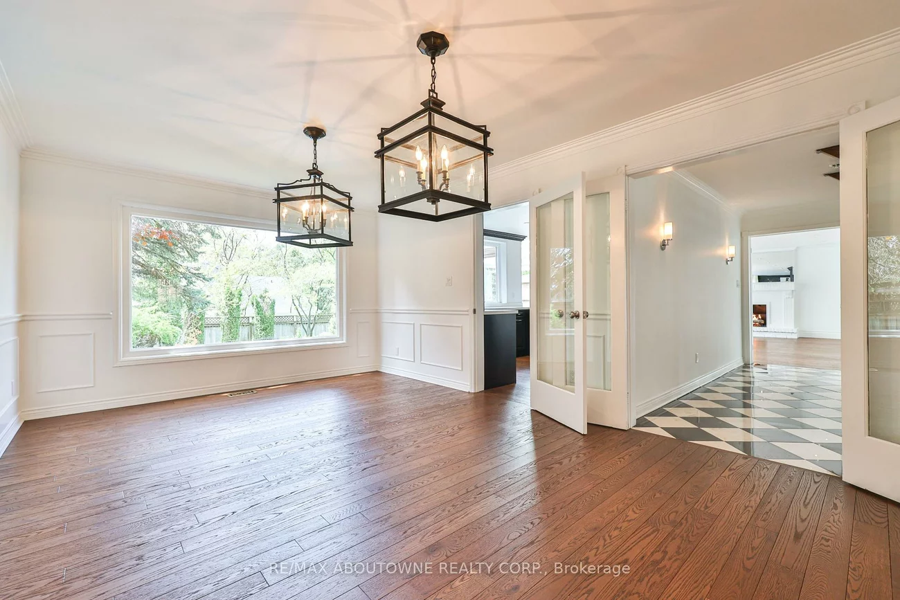 108, Whittington, 1017 - SW Southwest, Oakville