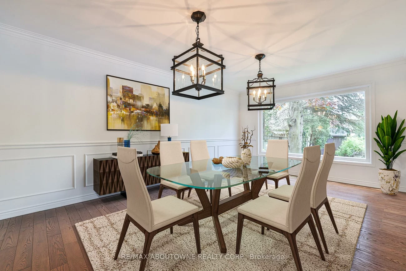 108, Whittington, 1017 - SW Southwest, Oakville