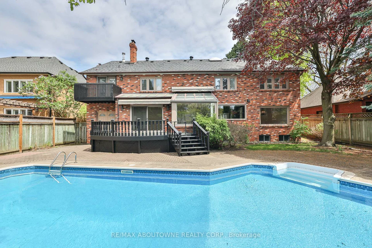 108, Whittington, 1017 - SW Southwest, Oakville