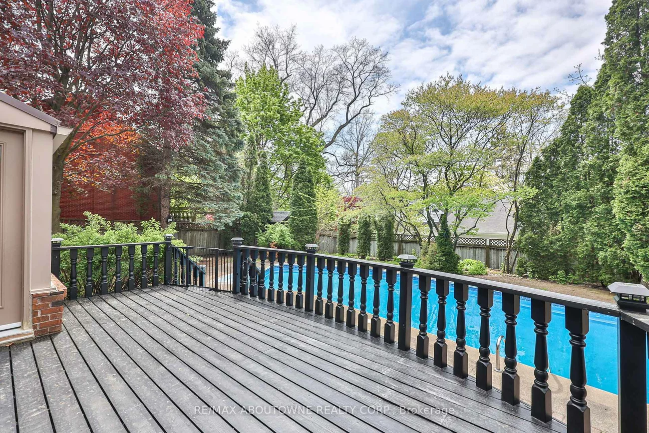 108, Whittington, 1017 - SW Southwest, Oakville
