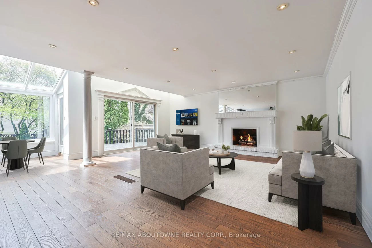 108, Whittington, 1017 - SW Southwest, Oakville