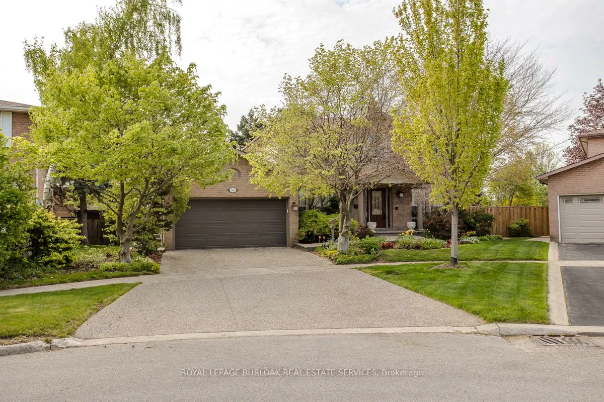 318, Slade, 1020 - WO West, Oakville