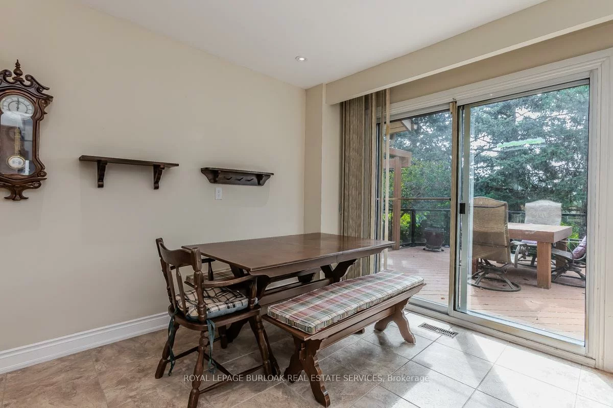 318, Slade, 1020 - WO West, Oakville