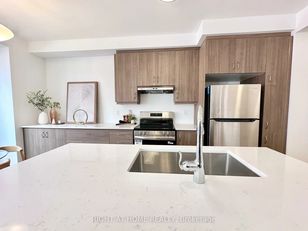 3081, Langdon, 1010 - JM Joshua Meadows, Oakville