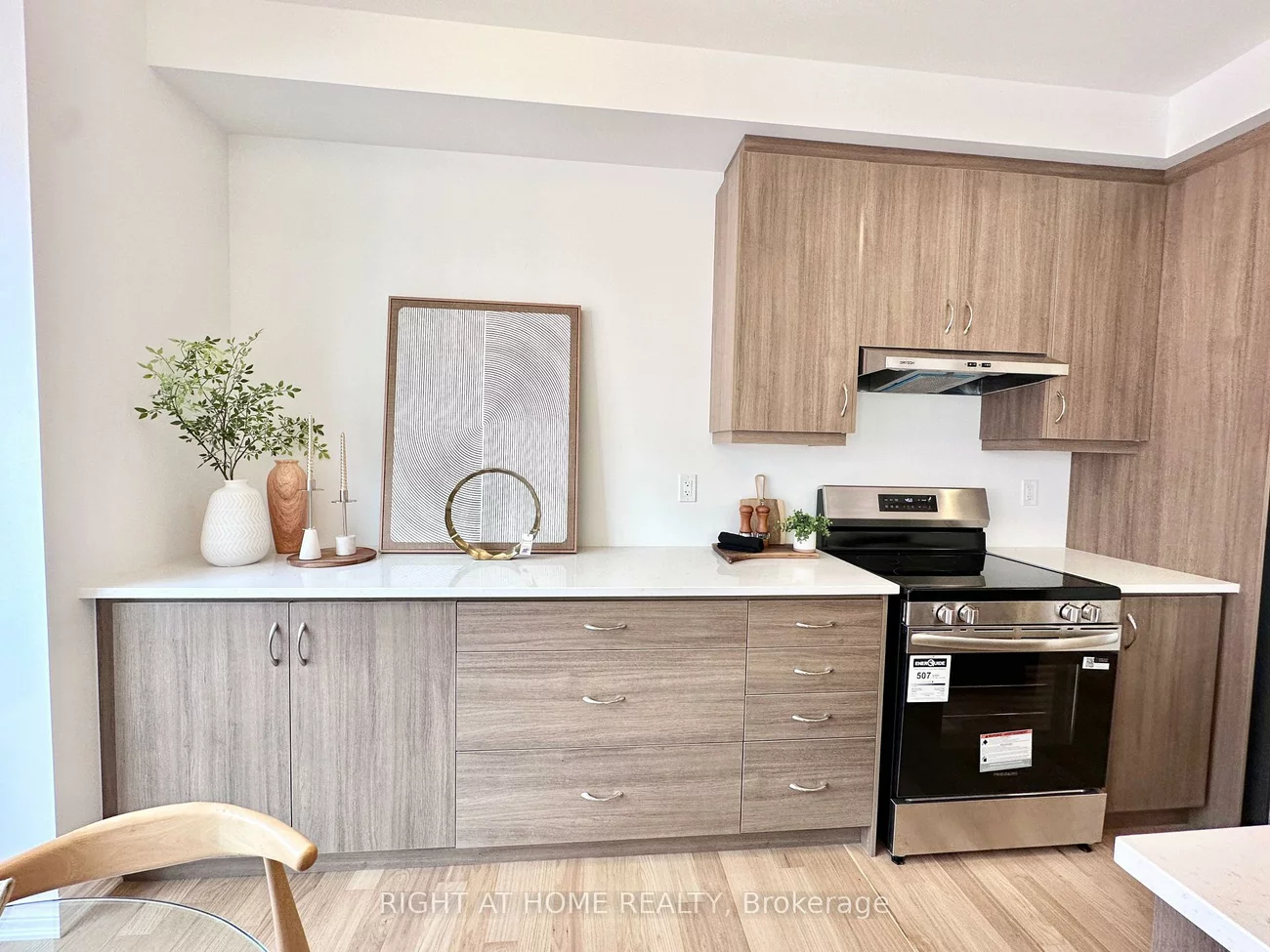 3081, Langdon, 1010 - JM Joshua Meadows, Oakville