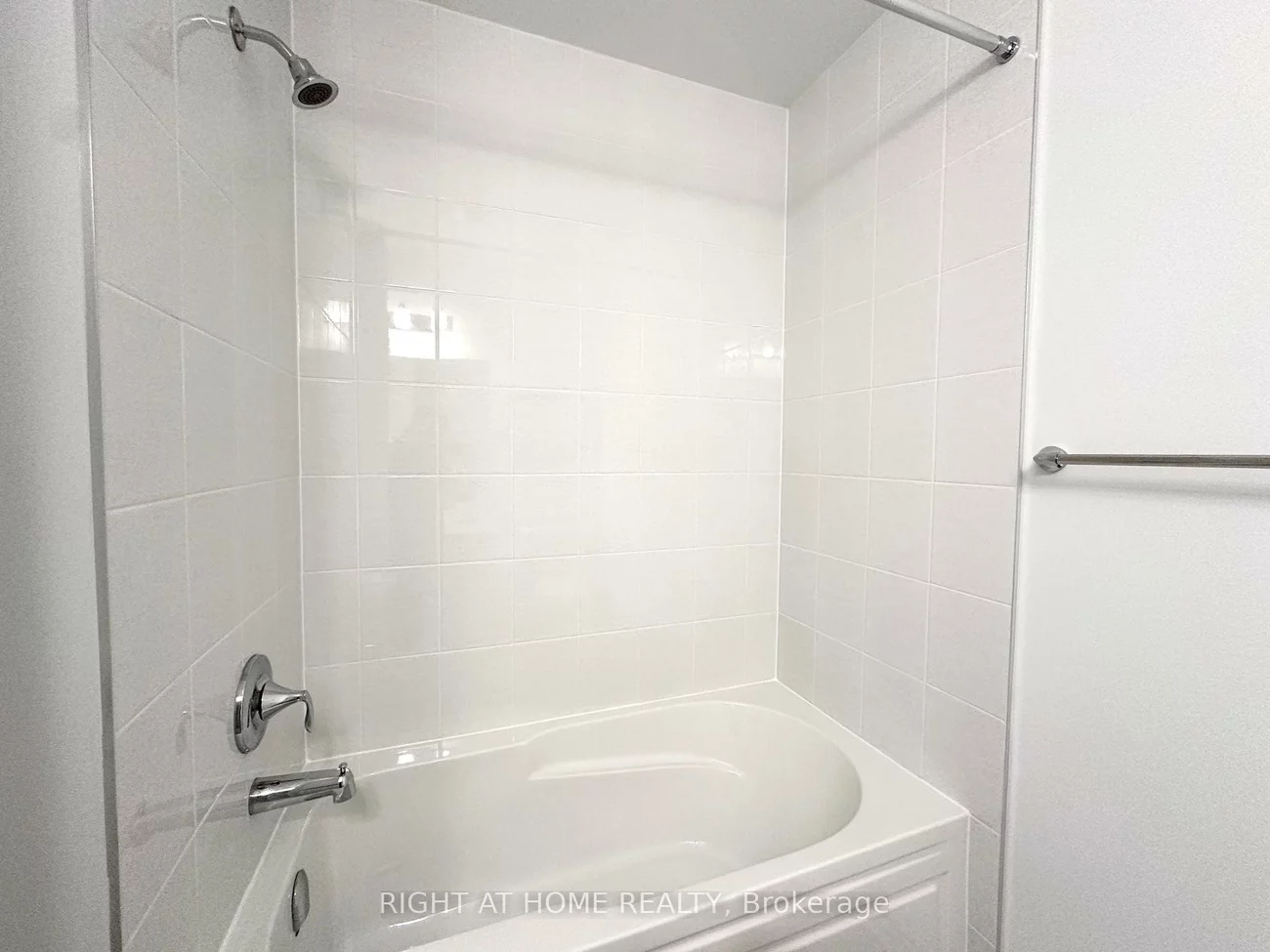 3081, Langdon, 1010 - JM Joshua Meadows, Oakville