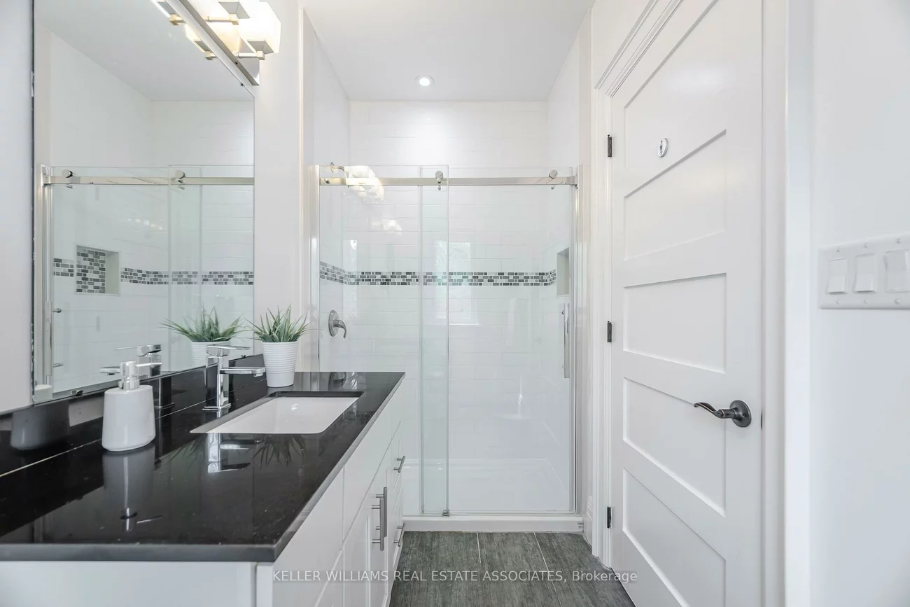 157, Dianne, 1011 - MO Morrison, Oakville