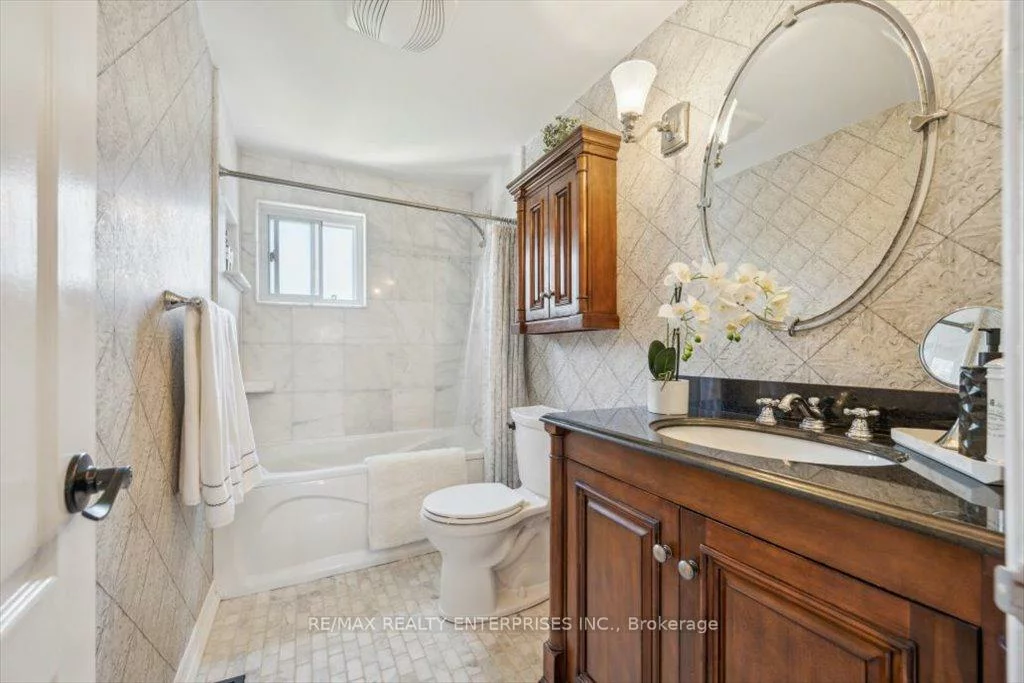 413, Yale, 1001 - BR Bronte, Oakville