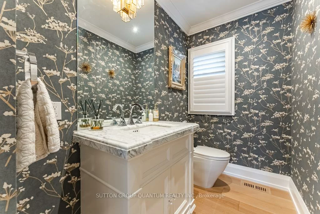 264, Douglas, 1013 - OO Old Oakville, Oakville