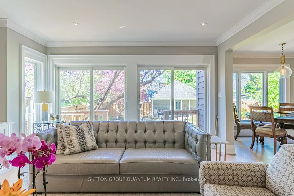 264, Douglas, 1013 - OO Old Oakville, Oakville