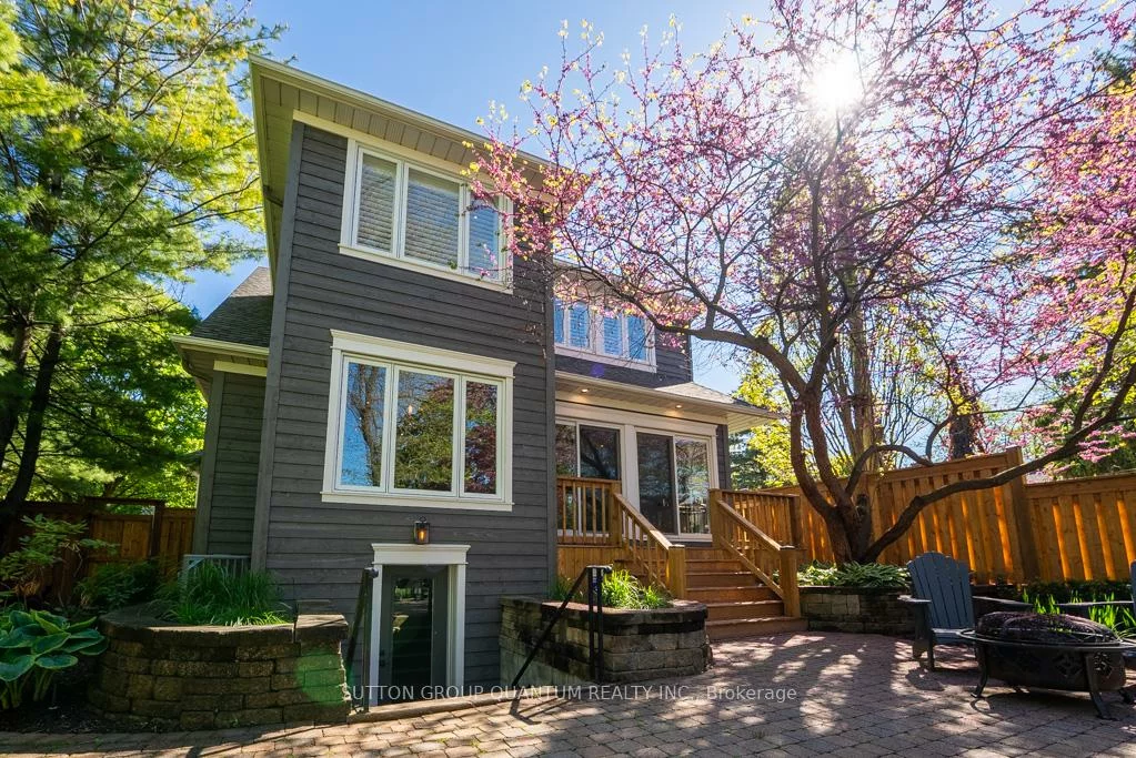 264, Douglas, 1013 - OO Old Oakville, Oakville