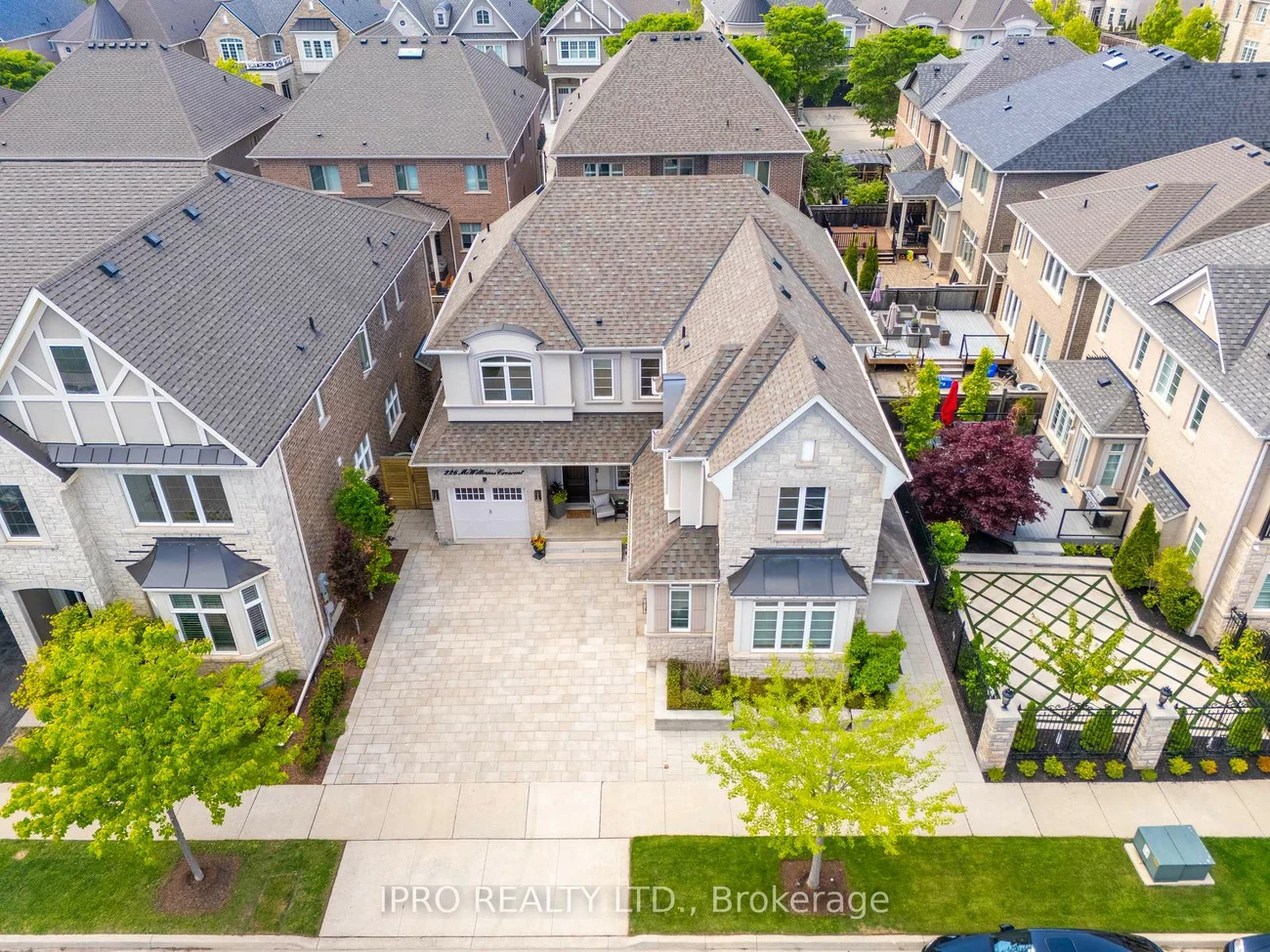 226, Mcwilliams, 1008 - GO Glenorchy, Oakville