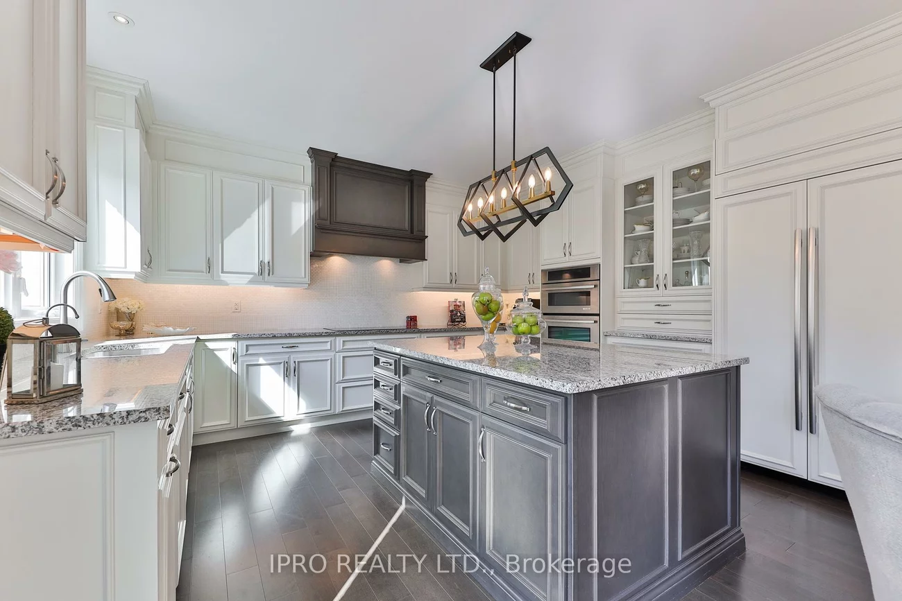 226, Mcwilliams, 1008 - GO Glenorchy, Oakville