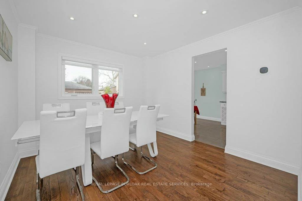 274, Honeyvale, 1001 - BR Bronte, Oakville