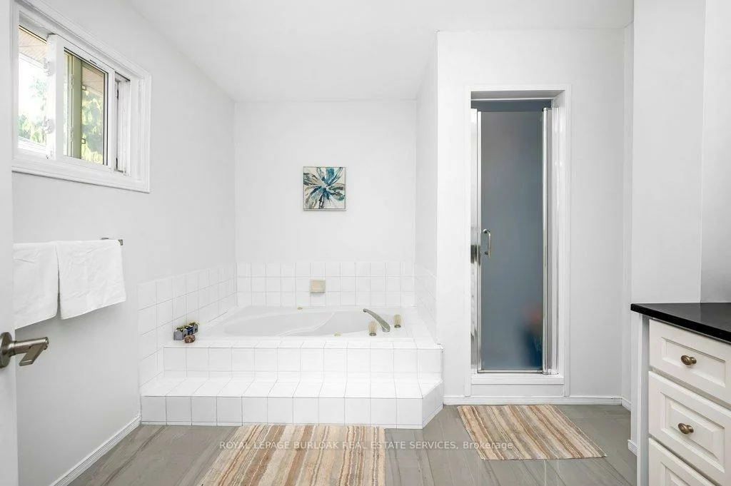 274, Honeyvale, 1001 - BR Bronte, Oakville