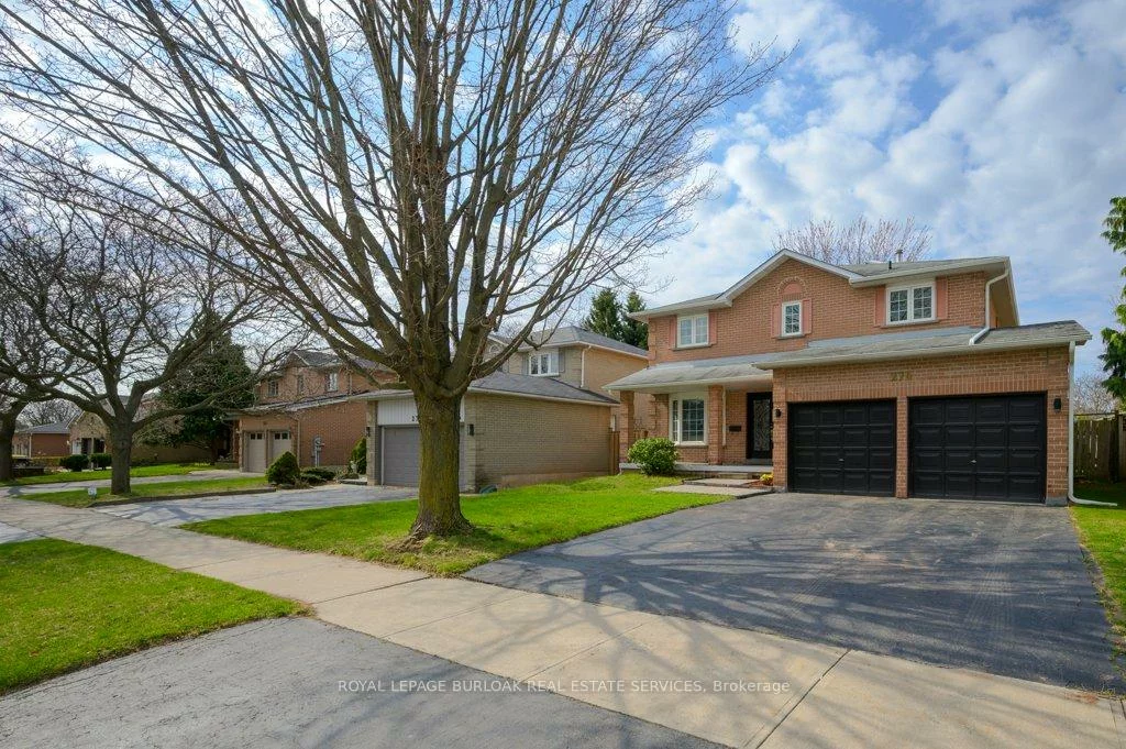 274, Honeyvale, 1001 - BR Bronte, Oakville