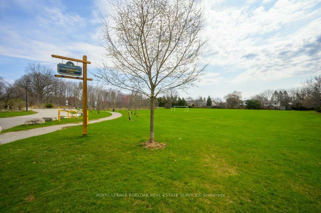 274, Honeyvale, 1001 - BR Bronte, Oakville
