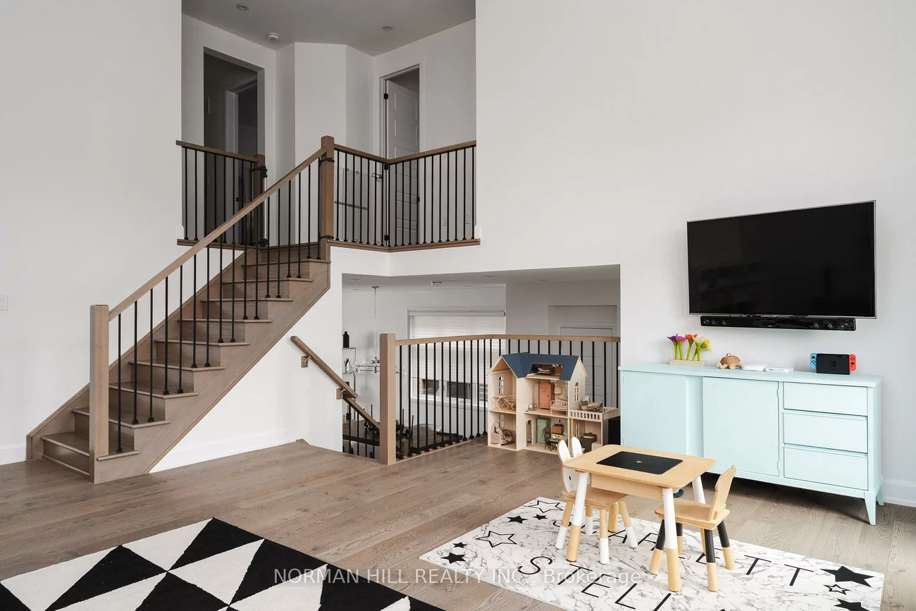 283, Bethpage, 1008 - GO Glenorchy, Oakville