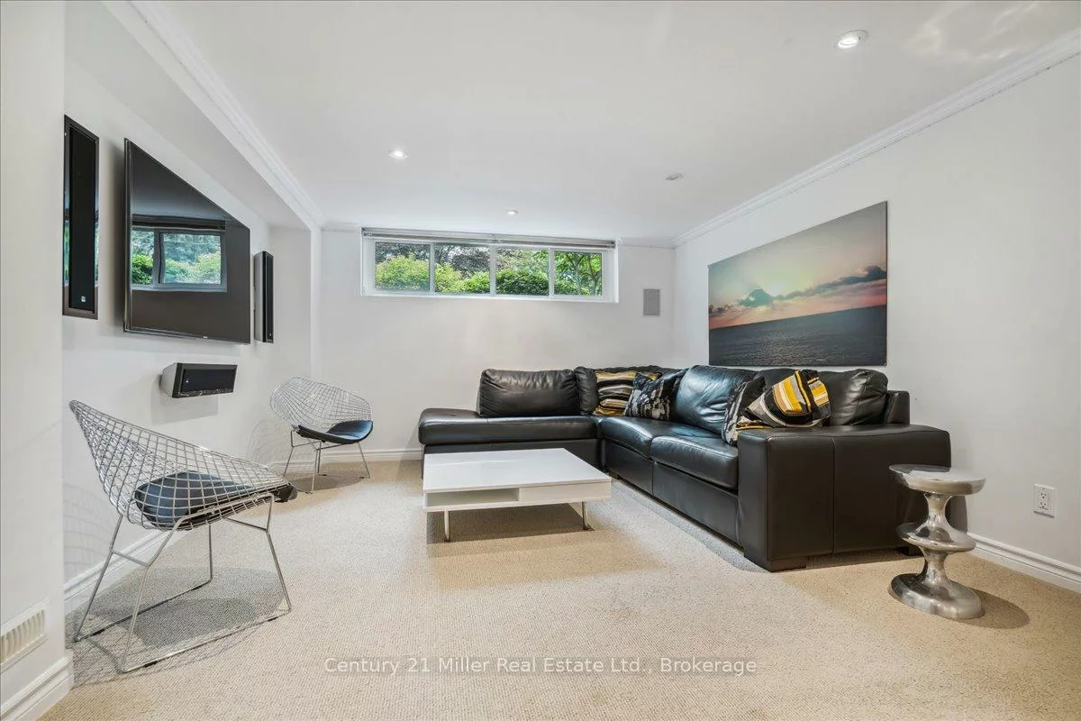 1129, Shaw, 1020 - WO West, Oakville