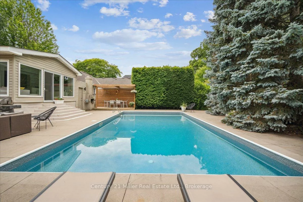 1129, Shaw, 1020 - WO West, Oakville