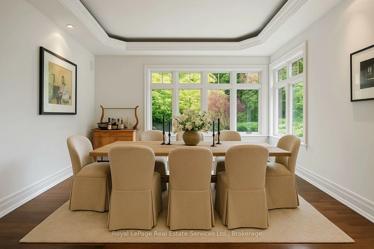 370, Christina, 1017 - SW Southwest, Oakville