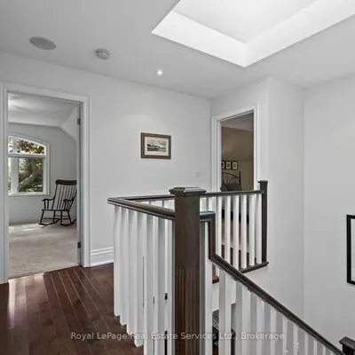 370, Christina, 1017 - SW Southwest, Oakville
