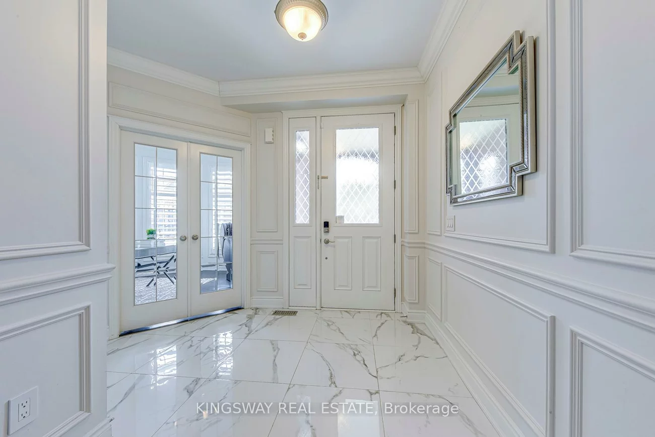 3232, Larry, 1008 - GO Glenorchy, Oakville