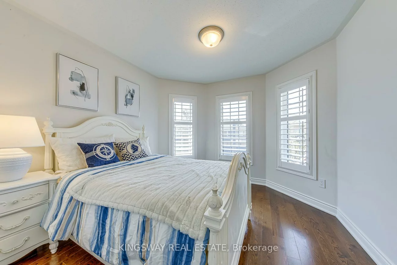 3232, Larry, 1008 - GO Glenorchy, Oakville