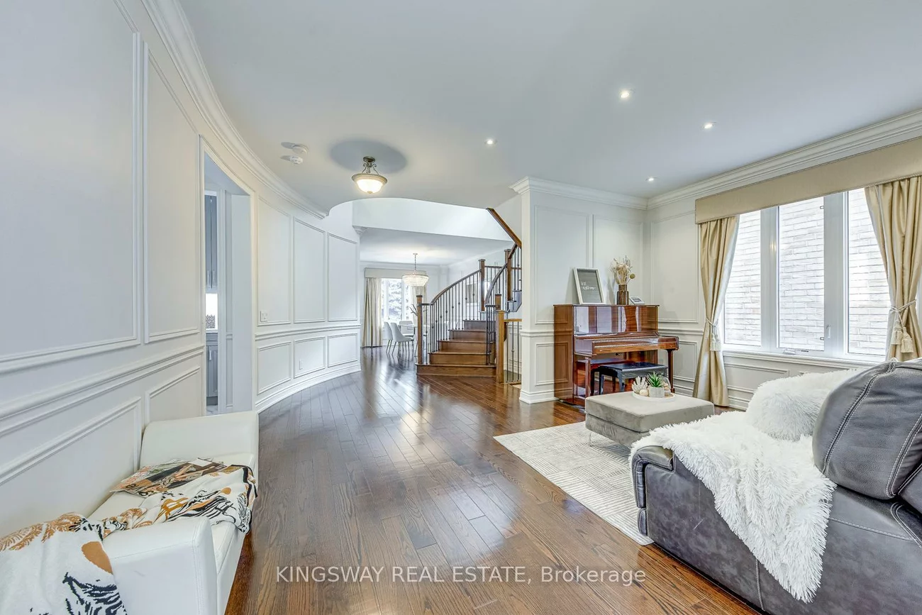 3232, Larry, 1008 - GO Glenorchy, Oakville