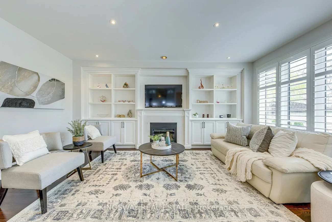 3232, Larry, 1008 - GO Glenorchy, Oakville