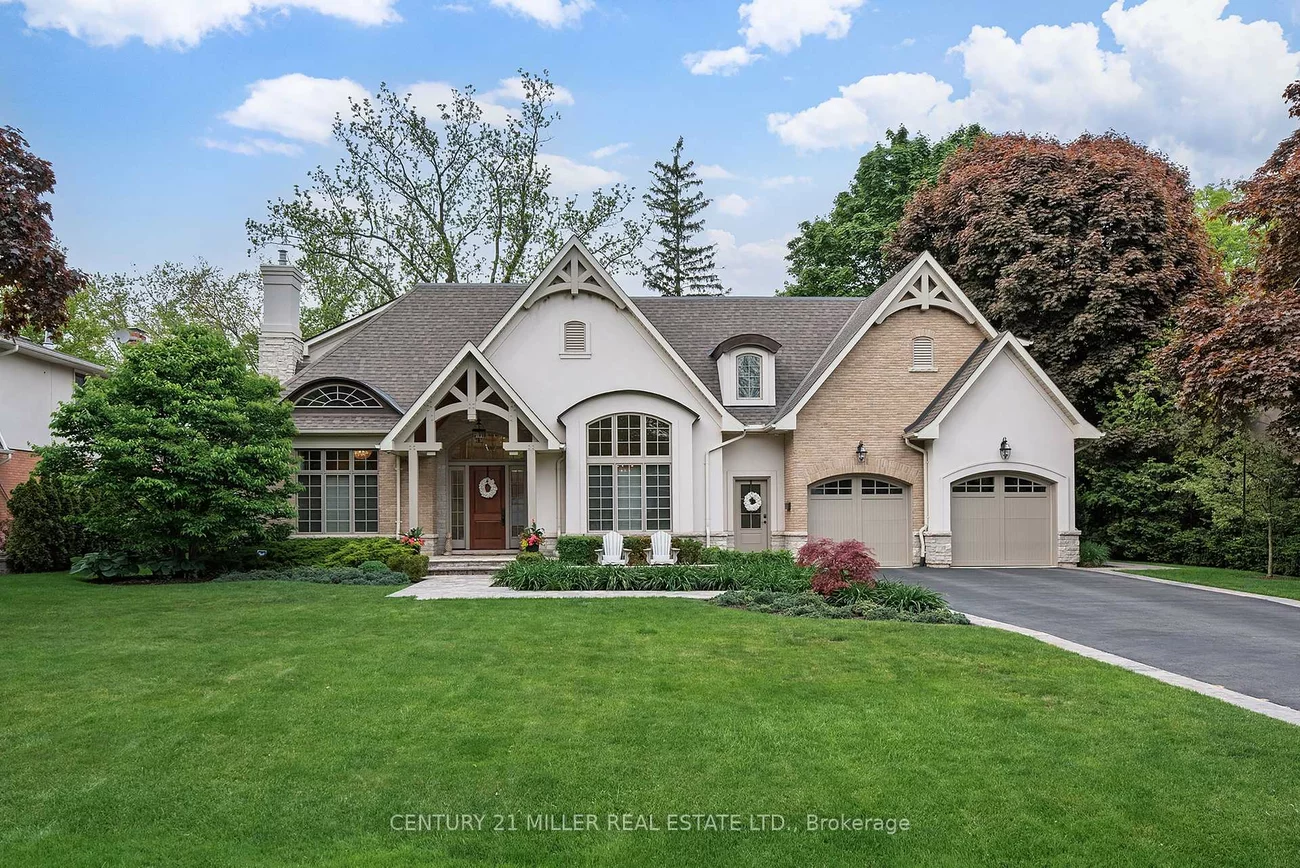 209, Donessle, 1013 - OO Old Oakville, Oakville