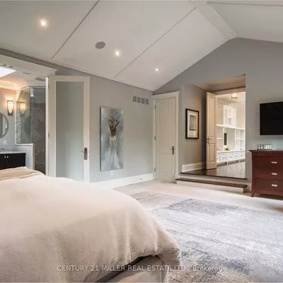 209, Donessle, 1013 - OO Old Oakville, Oakville
