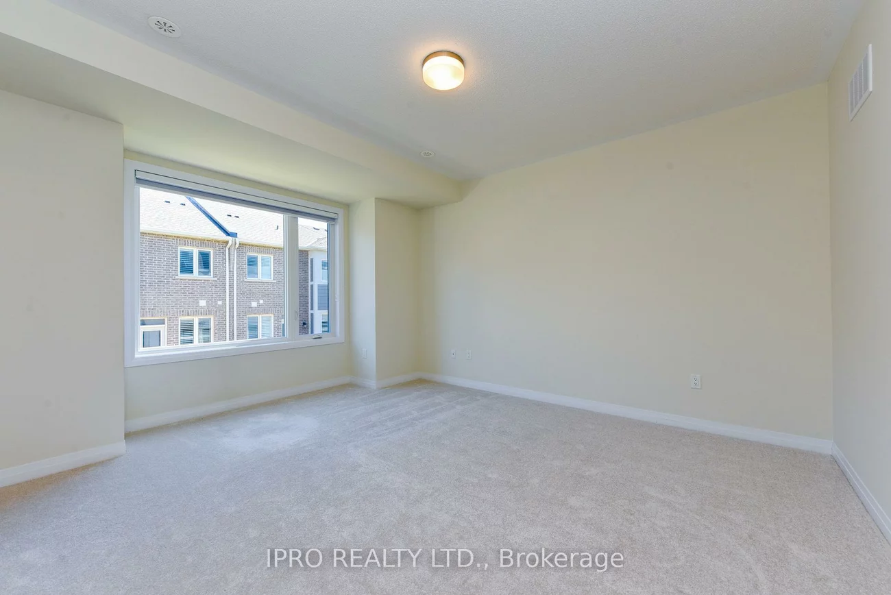 3523, Post, 1008 - GO Glenorchy, Oakville