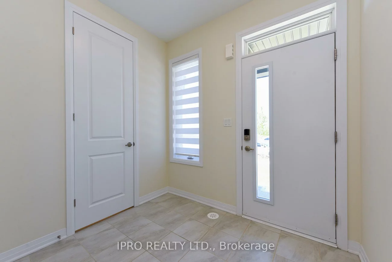3523, Post, 1008 - GO Glenorchy, Oakville
