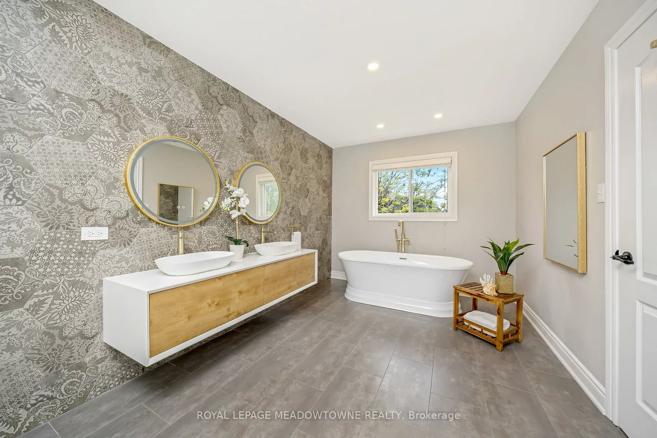 2120, Pine Glen, 1019 - WM Westmount, Oakville