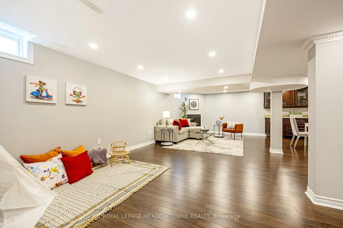 2120, Pine Glen, 1019 - WM Westmount, Oakville