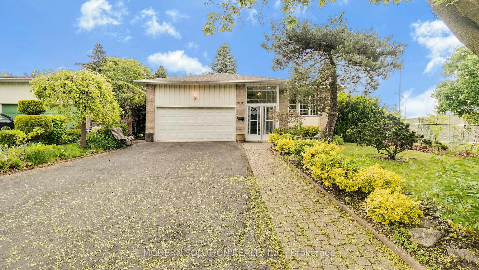 1011, Pearson, 1003 - CP College Park, Oakville
