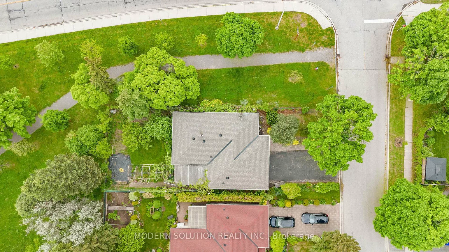 1011, Pearson, 1003 - CP College Park, Oakville